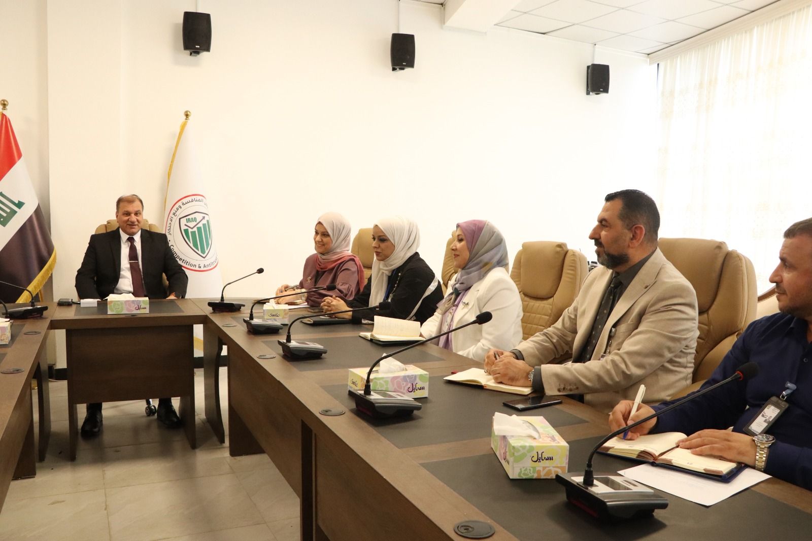 رئيس مجلس شؤون المنافسة ومنع الاحتكار يناقش مع قسم تكنلوجيا المعلومات والاتصالات خطوات التحول الرقمي وتطوير بيئة العمل الإلكترونية