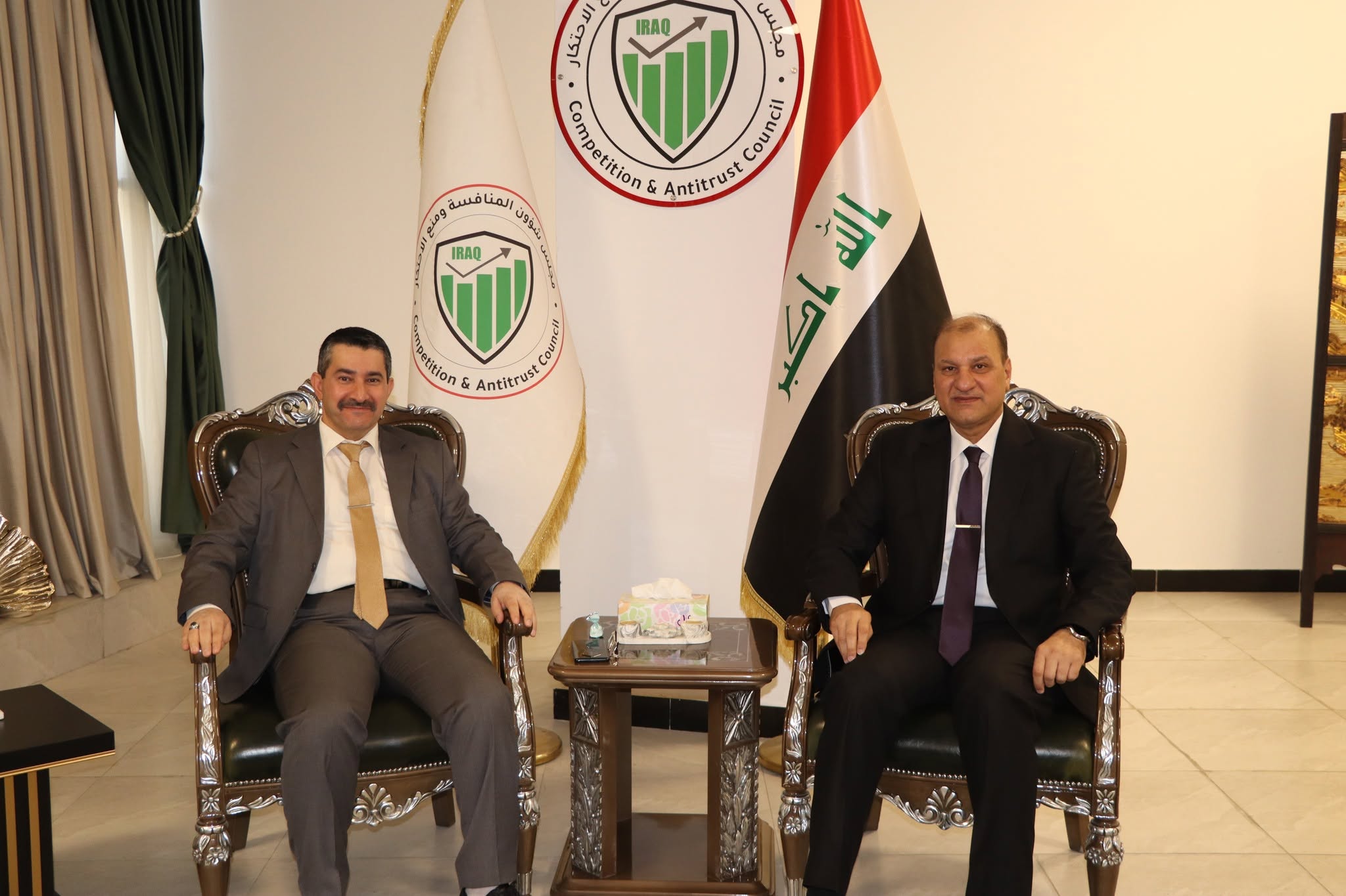 رئيس مجلس شؤون المنافسة و منع الاحتكار يستقبل المهنئين بعودته من الديار المقدسة وأدائه فريضة الحج